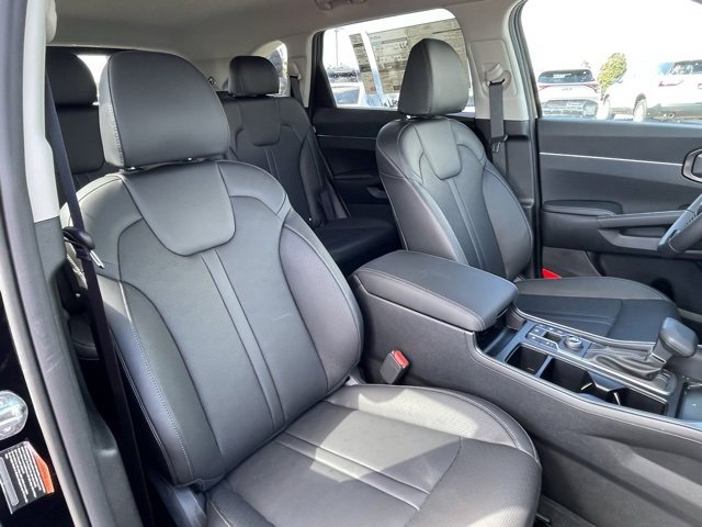 New 2025 Kia Sorento EX image 32