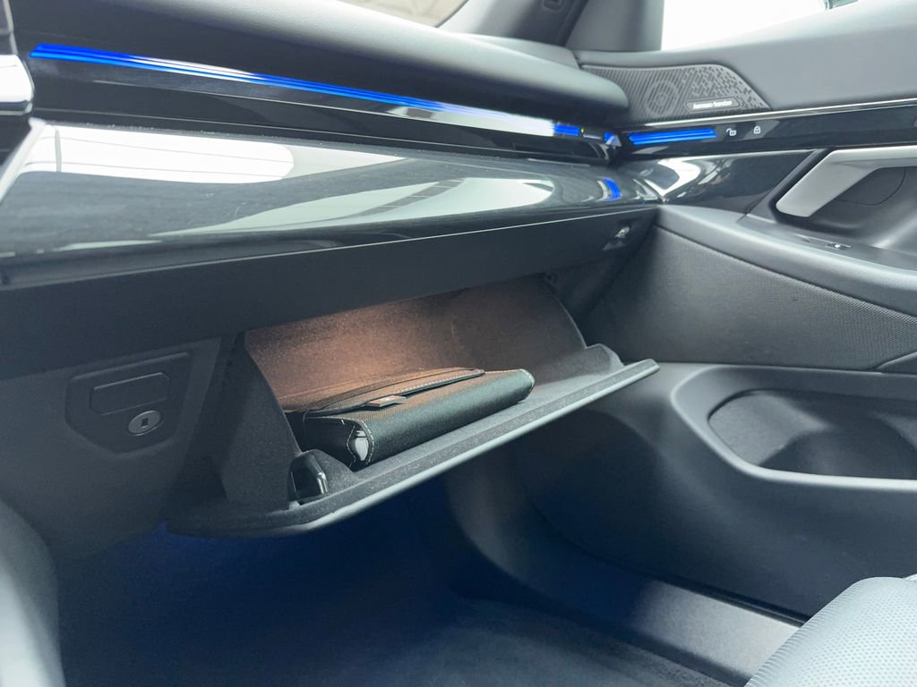Used 2024 BMW 530i image 45