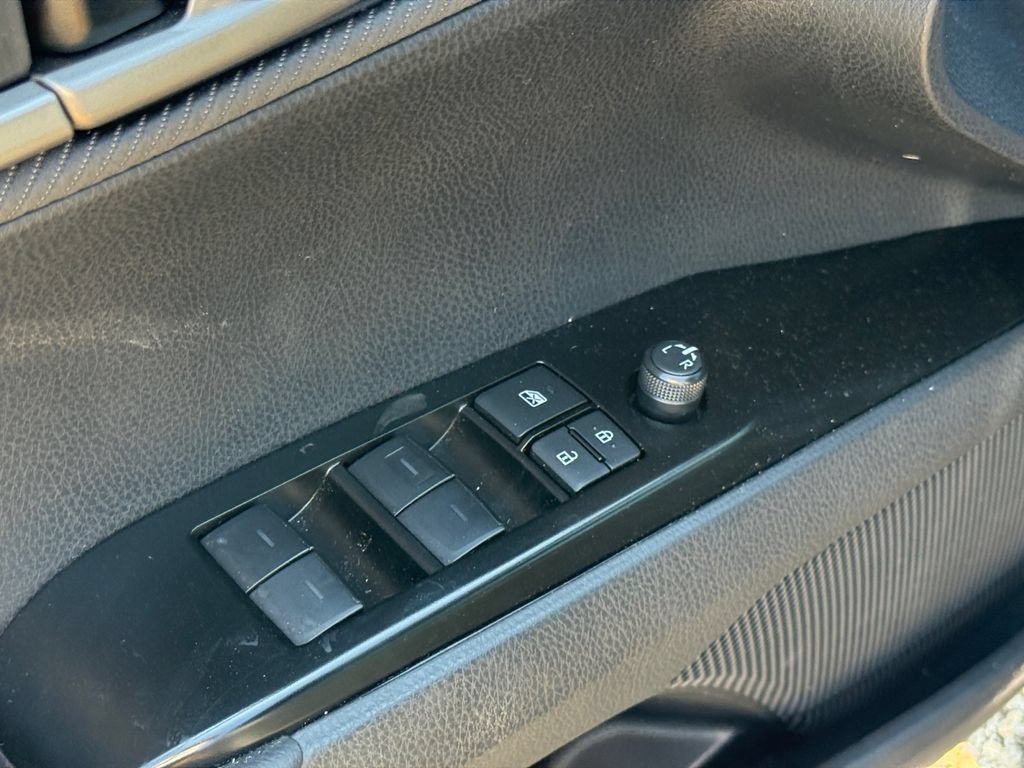 Used 2026 Toyota Camry SE FWD image 19