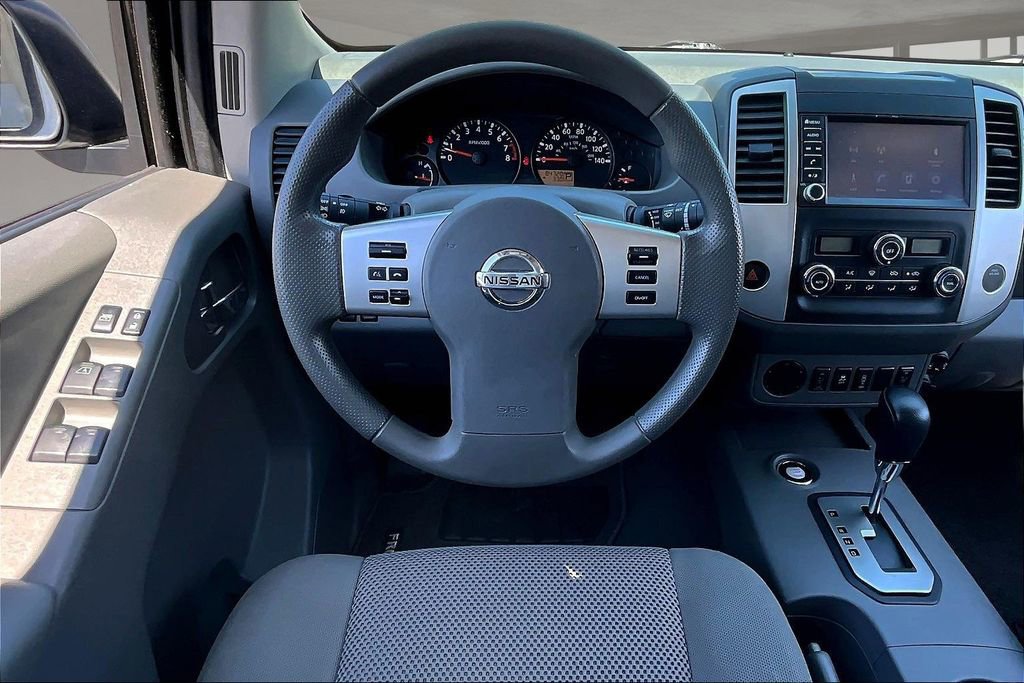 Used 2020 Nissan Frontier SV RWD image 9