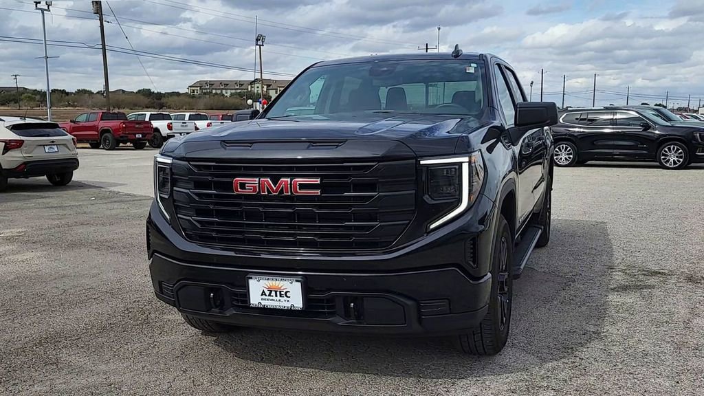 Used 2026 GMC Sierra 1500 Pro w/ Graphite Edition image 3