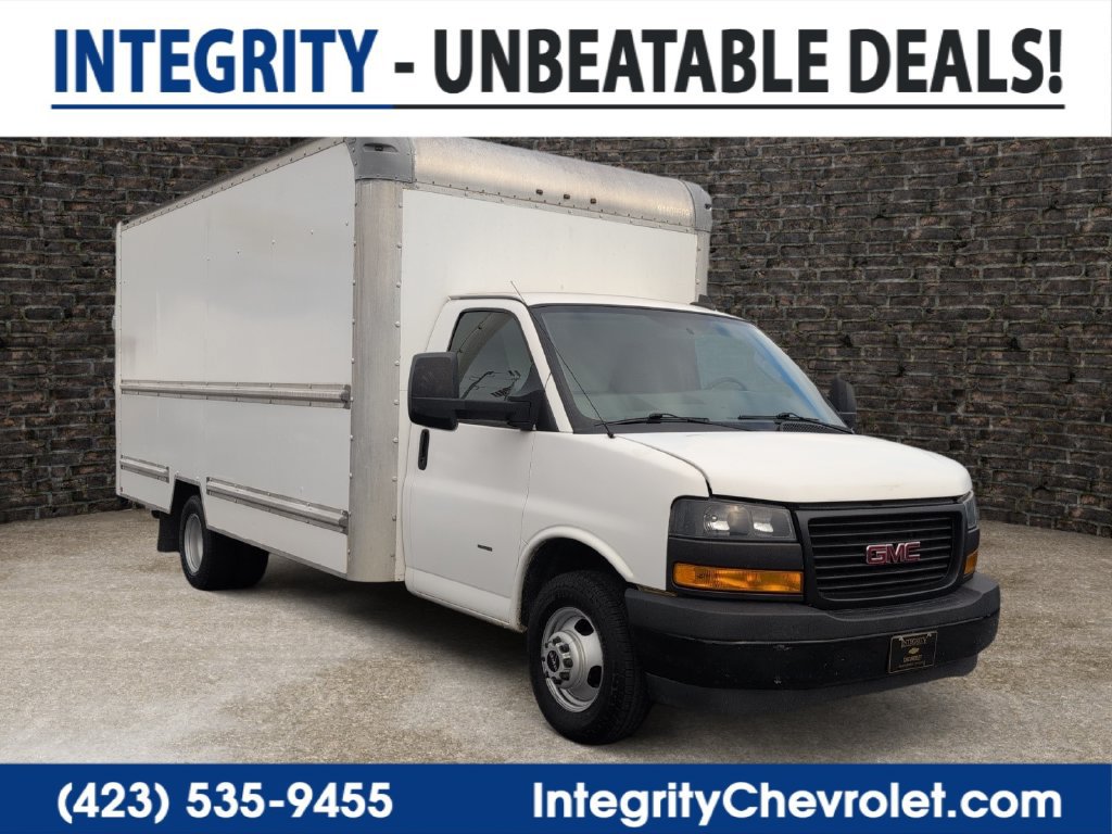 Used 2018 GMC Savana 3500 Extended w/ Driver Convenience Package RWD image 1