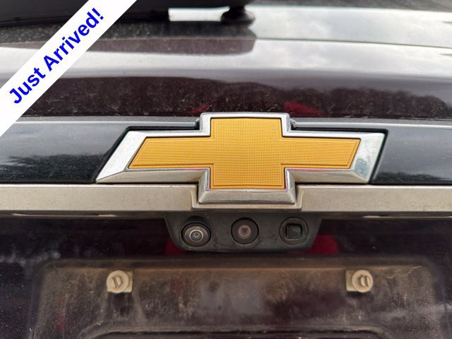 Used 2023 Chevrolet Traverse Premier FWD image 16