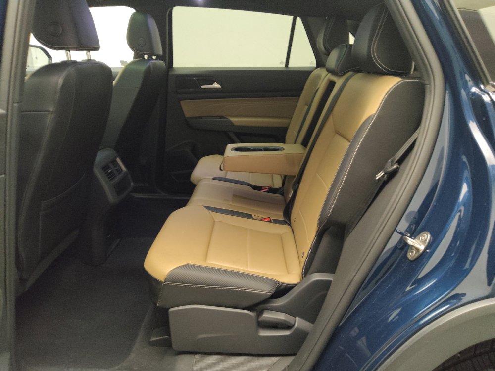 Used 2022 Volkswagen Atlas Cross Sport SE FWD image 18