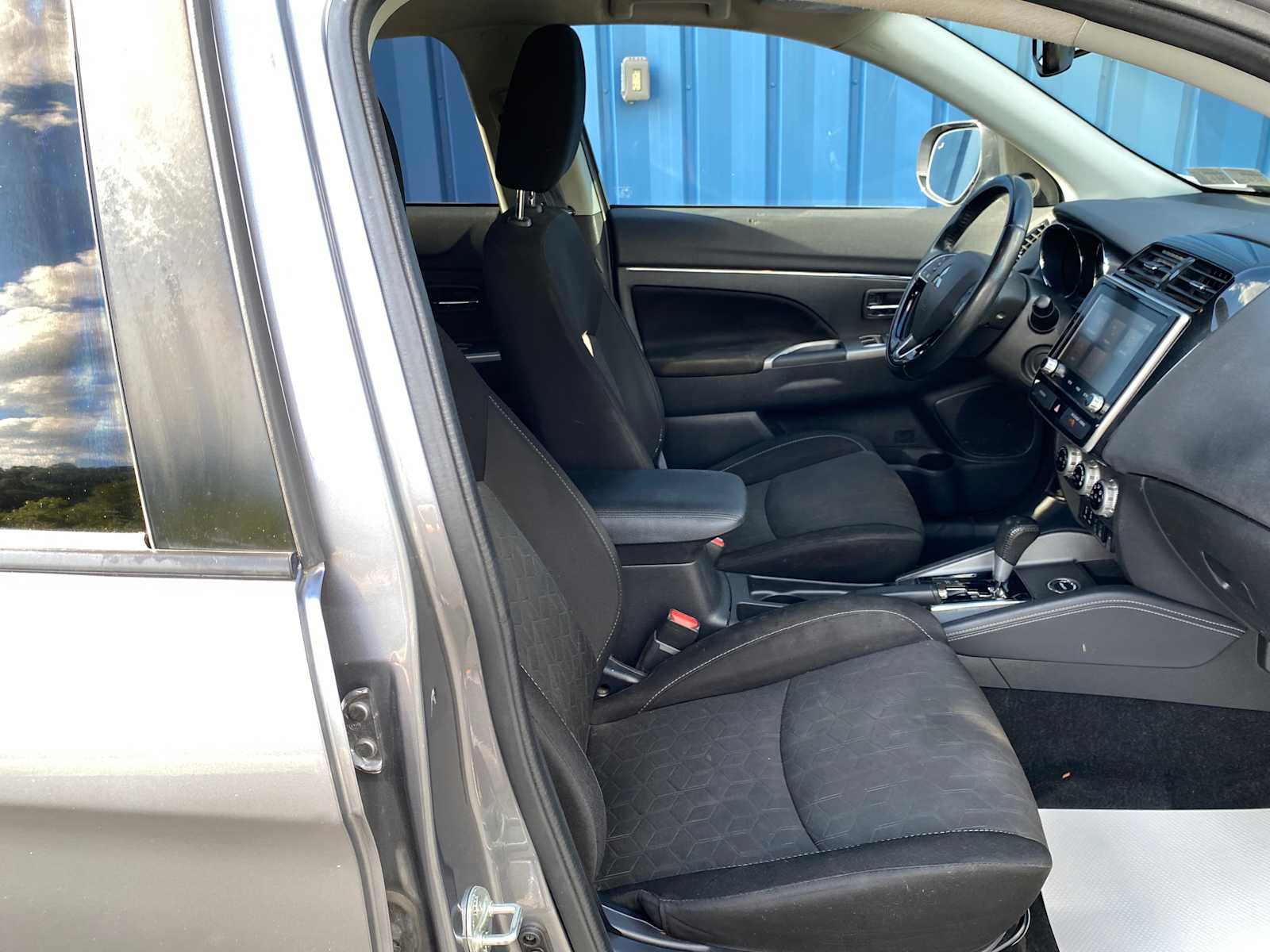 Used 2020 Mitsubishi Outlander Sport SE AWD/4WD image 25