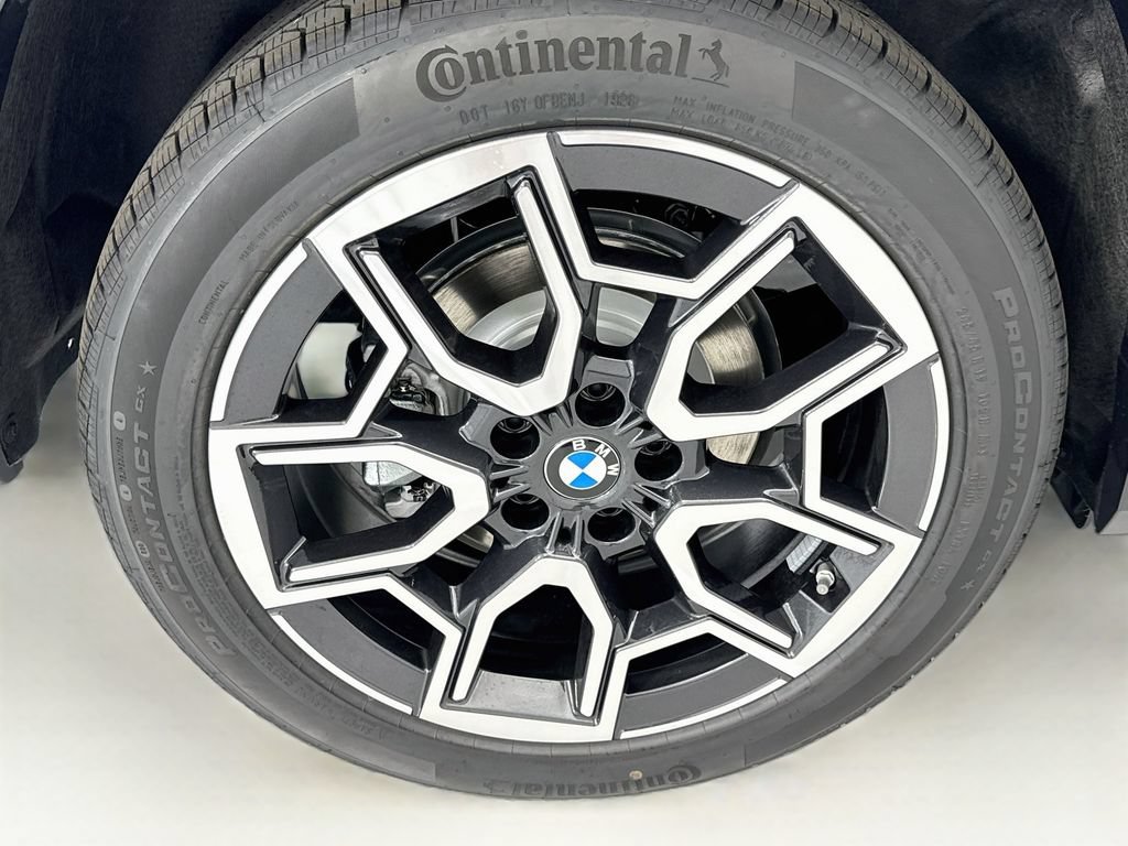 New 2026 BMW X1 xDrive28i w/ Technology Package AWD/4WD image 32