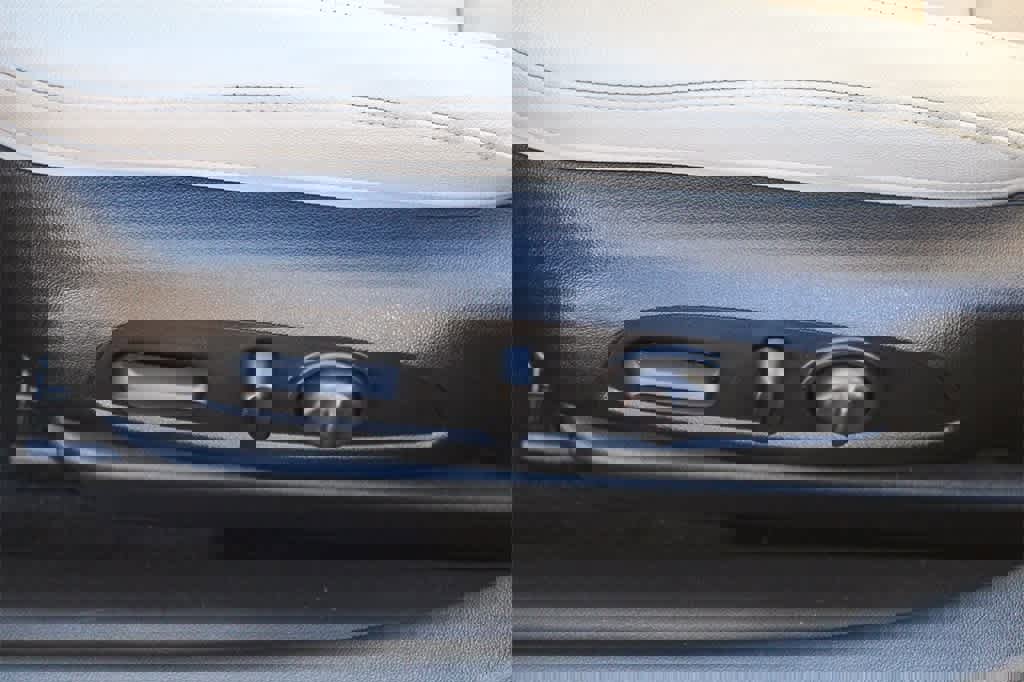 Used 2019 Buick Regal Essence image 25