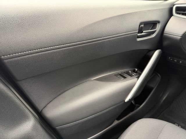 Certified 2026 Toyota Corolla Cross LE FWD image 32