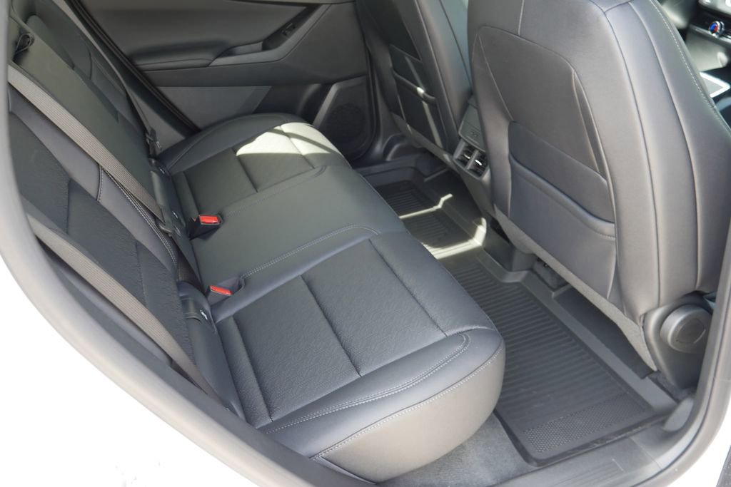 New 2026 Chevrolet Equinox LT w/ Convenience Package II AWD/4WD image 24