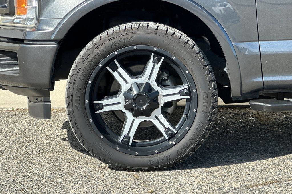 Used 2019 Ford F150 XLT w/ Equipment Group 302A Luxury image 11