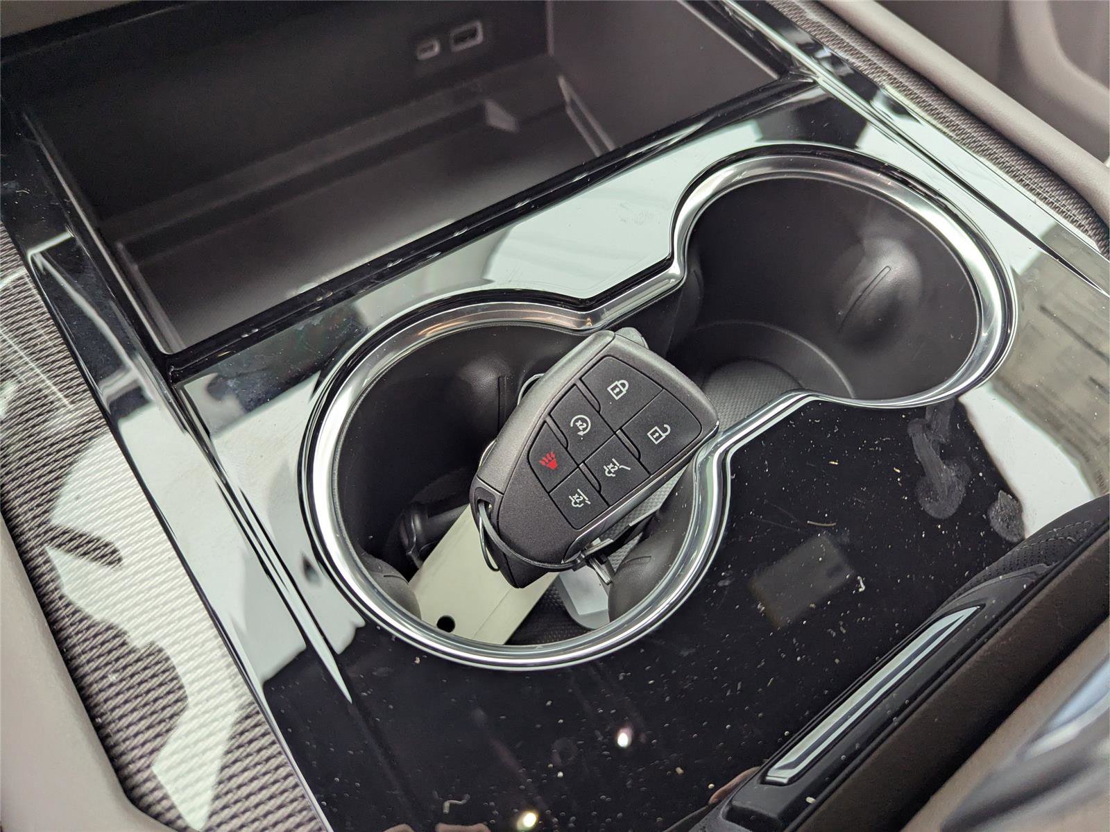 New 2026 GMC Yukon XL Elevation image 17