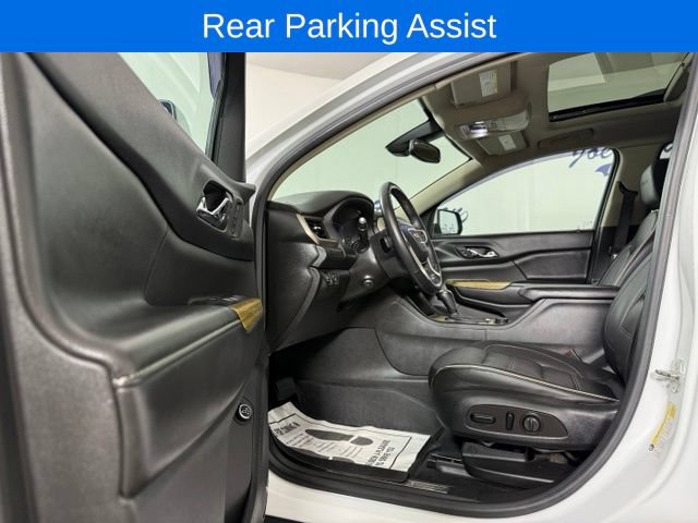 Used 2018 GMC Acadia Denali w/ Technology Package AWD/4WD image 12