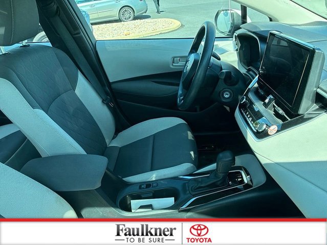 Used 2023 Toyota Corolla LE FWD image 18
