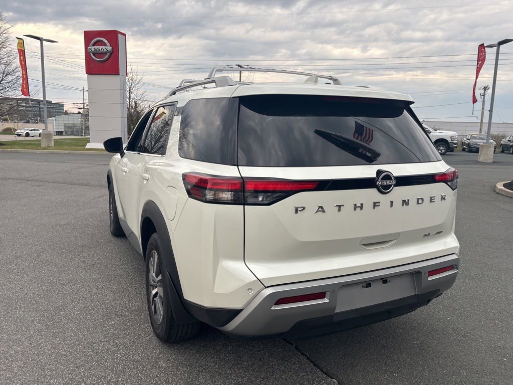 Used 2023 Nissan Pathfinder SL image 5