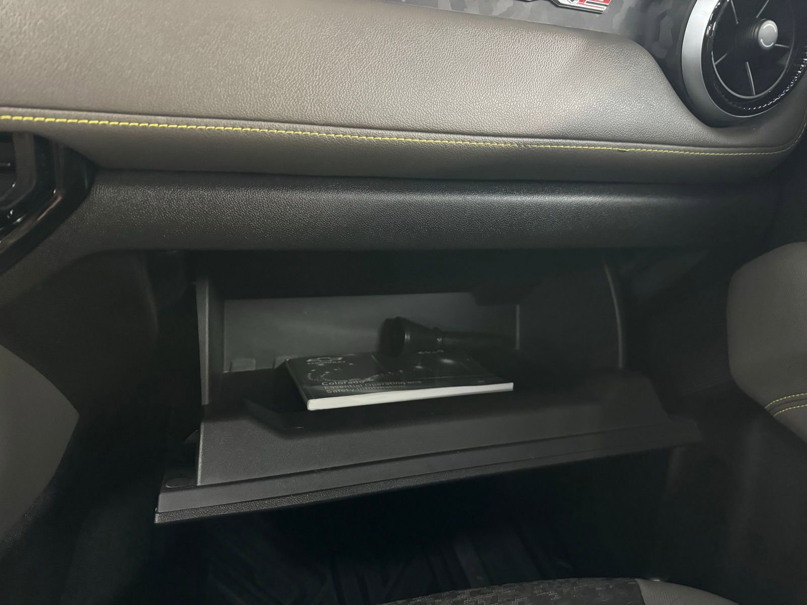 Used 2024 Chevrolet Colorado ZR2 w/ Technology Package image 27