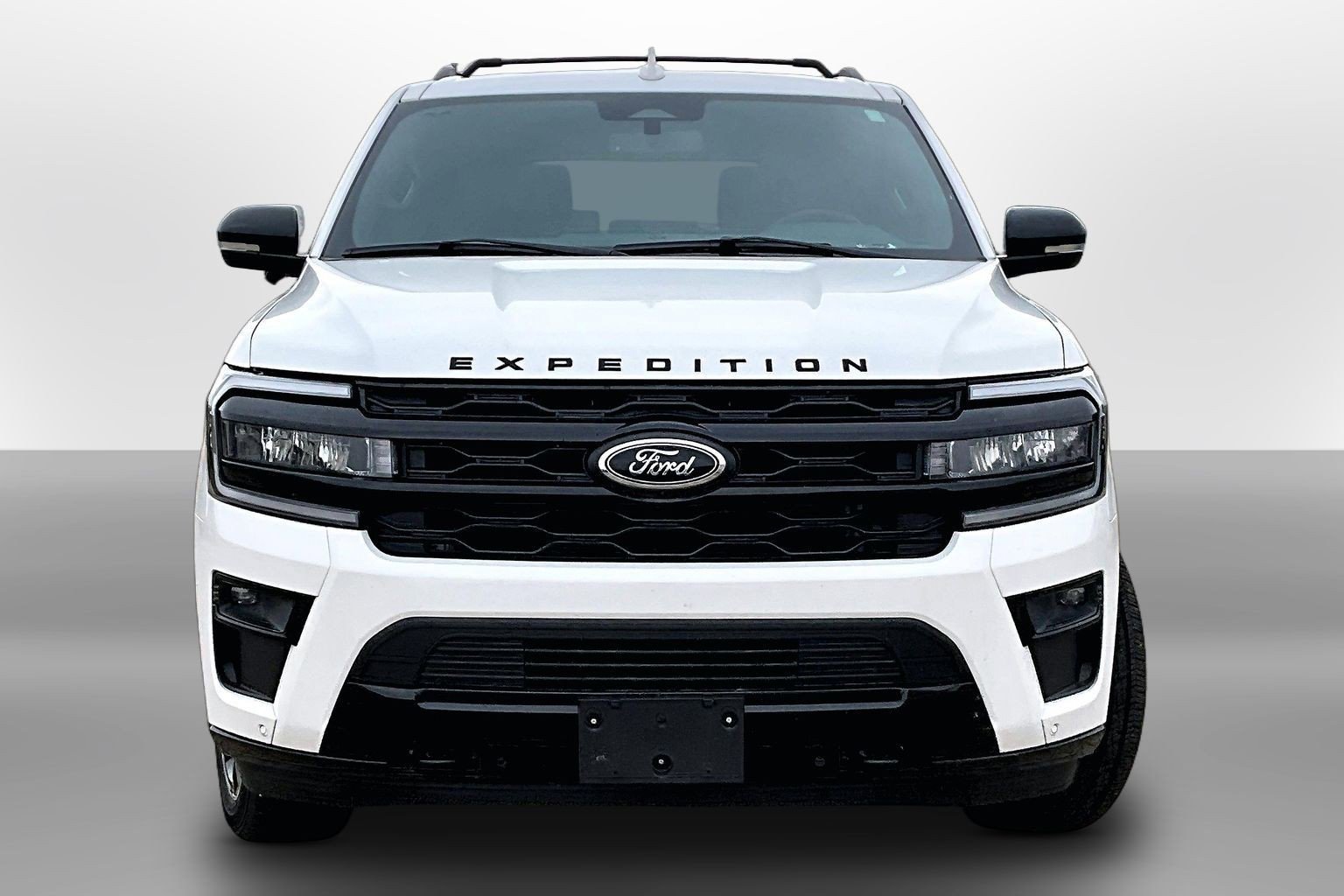 Used 2024 Ford Expedition Limited image 3