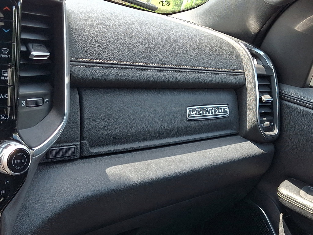 Used 2025 RAM 1500 Laramie AWD/4WD image 31