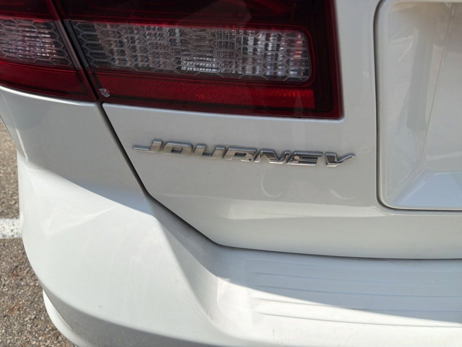 Used 2016 Dodge Journey Crossroad w/ Popular Equipment Group FWD image 8