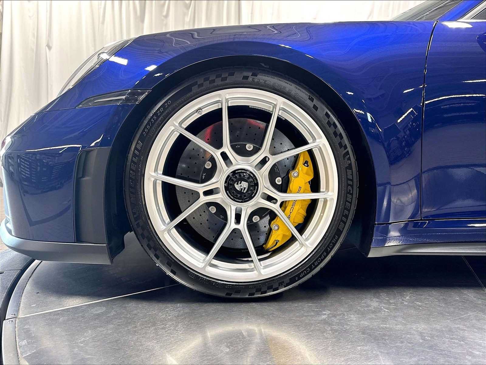 Used 2026 Porsche 911 GT3 RWD image 13