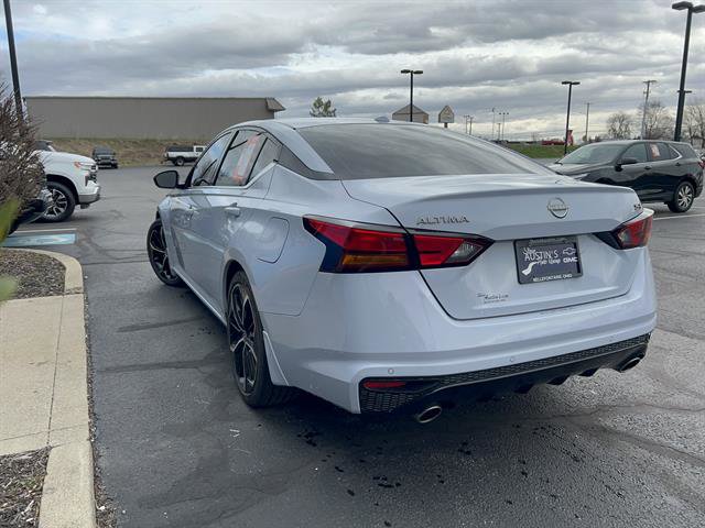 Used 2024 Nissan Altima 2.5 SR w/ SR Premium Package image 5