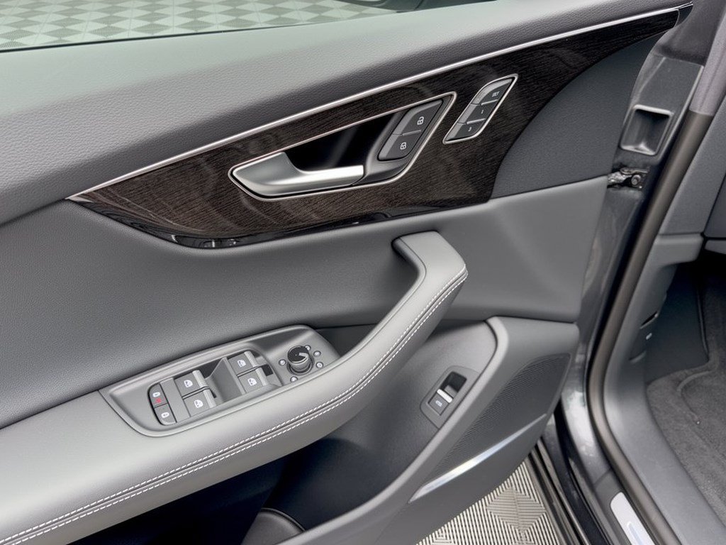 New 2027 Audi Q8 Premium Plus AWD/4WD image 15