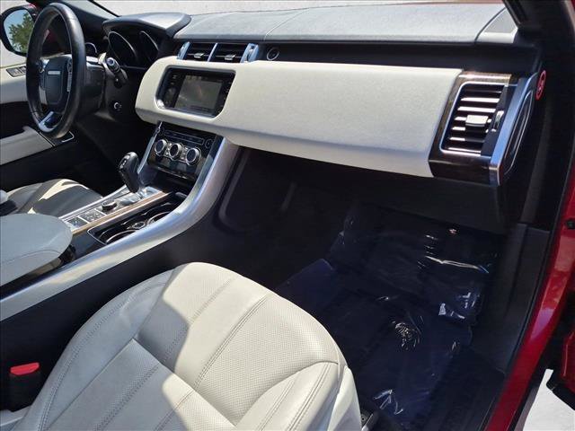 Used 2014 Land Rover Range Rover Sport SE AWD/4WD image 22