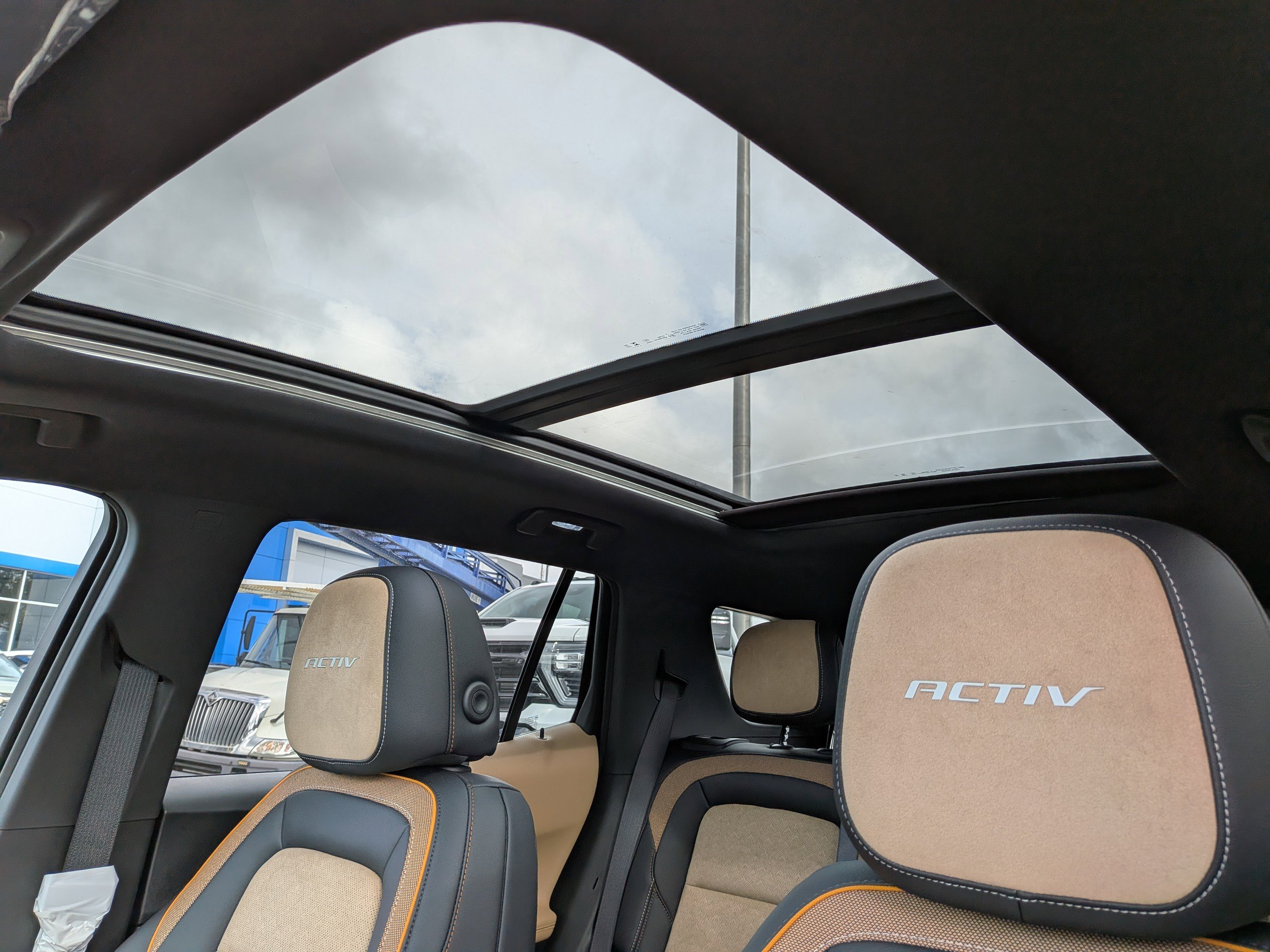 New 2026 Chevrolet Equinox ACTIV w/ Convenience Package III image 12