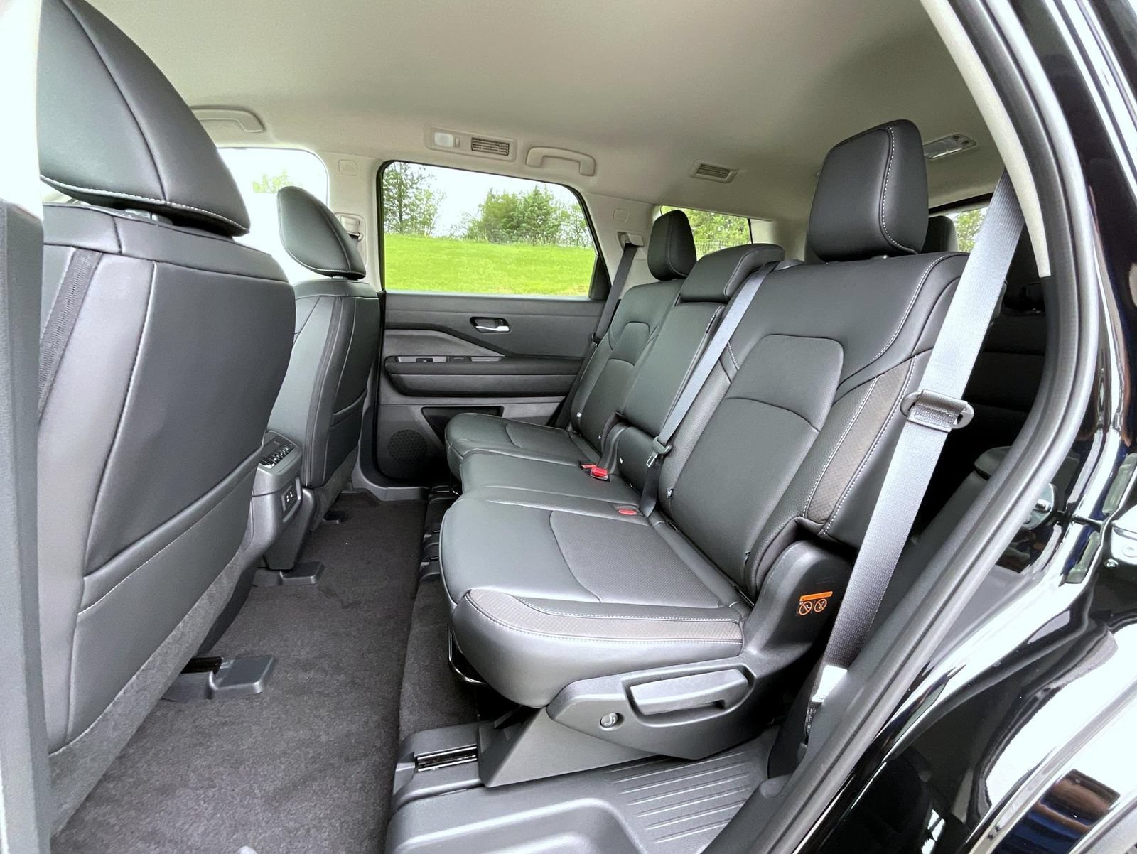 New 2026 Nissan Pathfinder SL AWD/4WD image 22