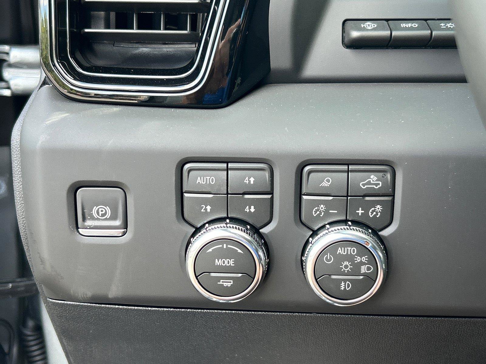New 2026 GMC Sierra 2500 AT4 w/ AT4 Premium Plus Package AWD/4WD image 29