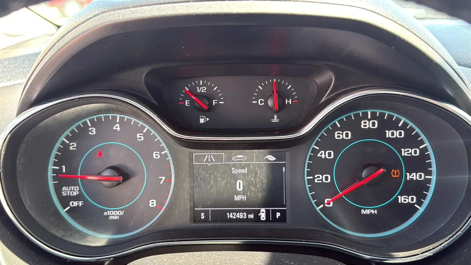 Used 2017 Chevrolet Cruze Premier FWD image 18