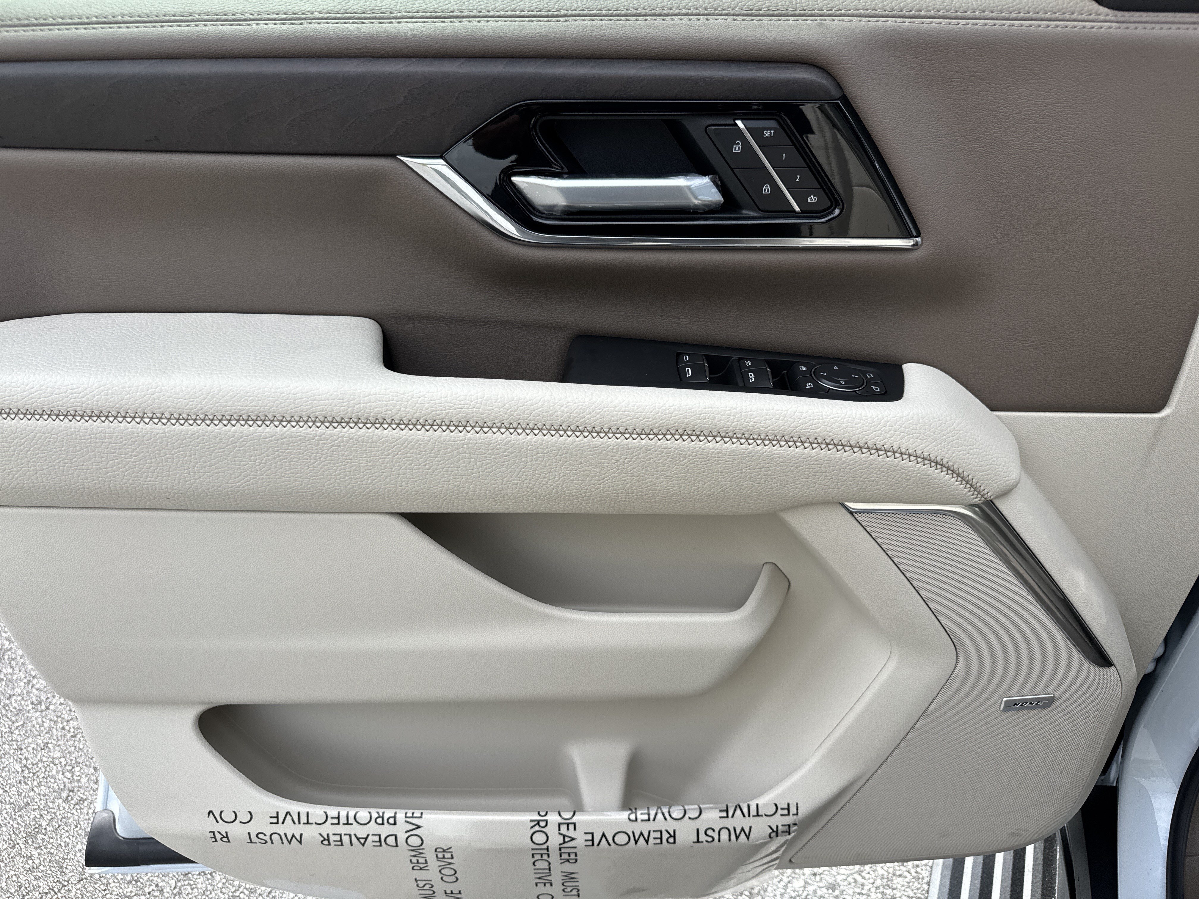New 2026 GMC Yukon XL Denali w/ Denali Reserve Package RWD image 14