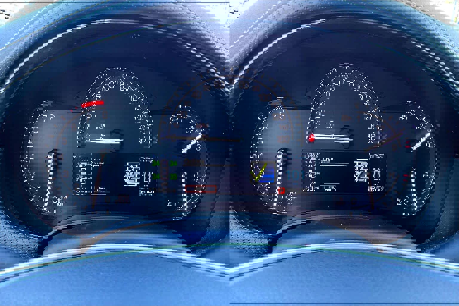 Used 2019 Cadillac XTS image 24