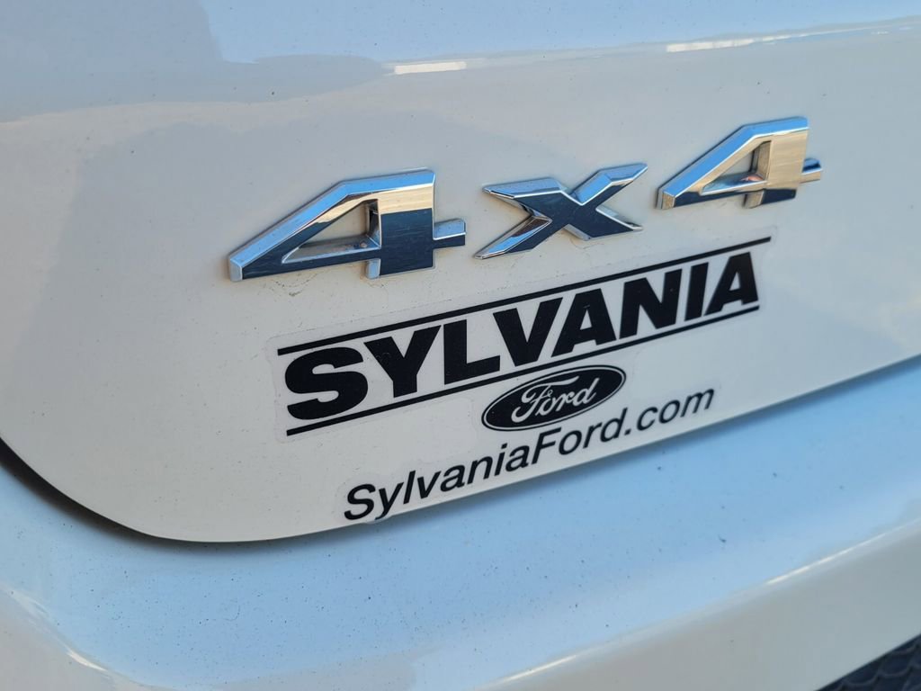 Used 2023 Jeep Compass Latitude w/ Sun and Sound Group image 9