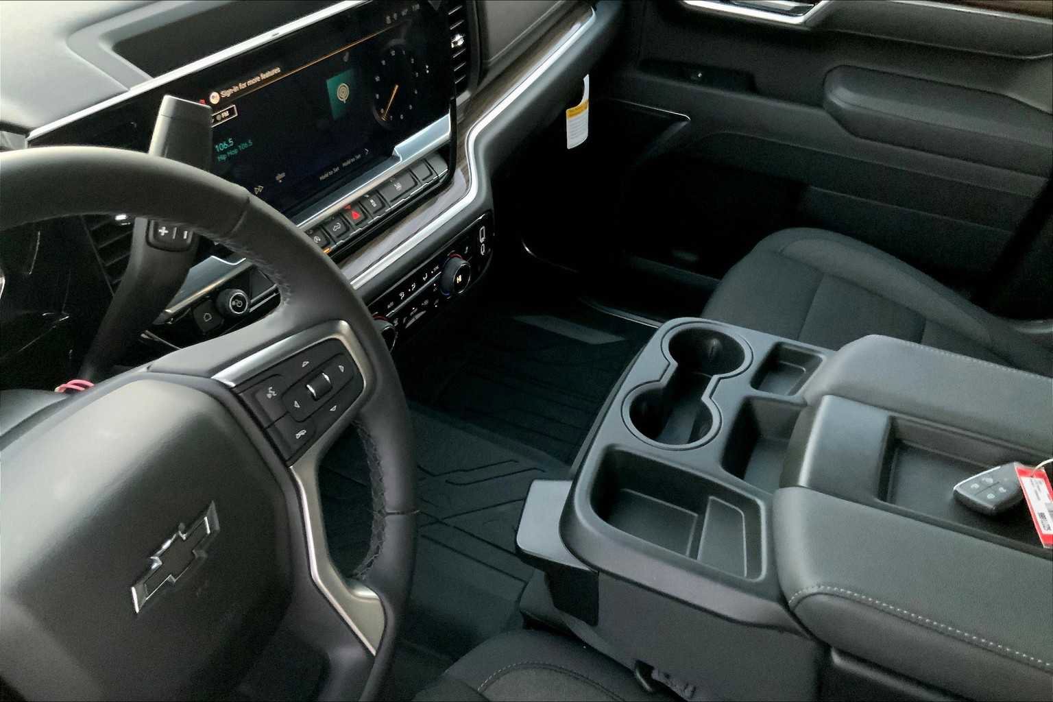 Used 2025 Chevrolet Silverado 1500 RST w/ Protection Package image 14