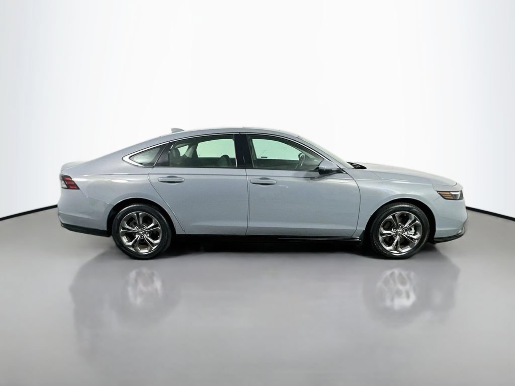Used 2023 Honda Accord EX-L image 7