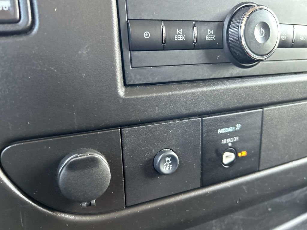 Used 2022 Chevrolet Express 2500 w/ Driver Convenience Package image 28