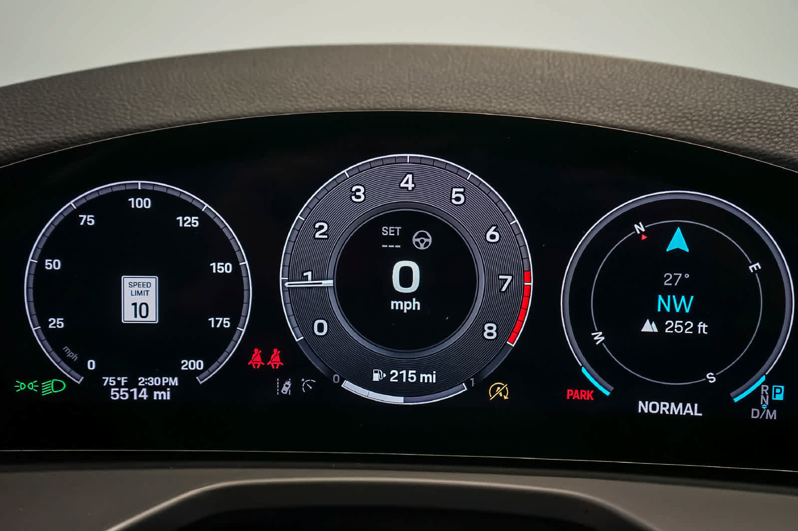 Certified 2025 Porsche Panamera 4 AWD/4WD image 28