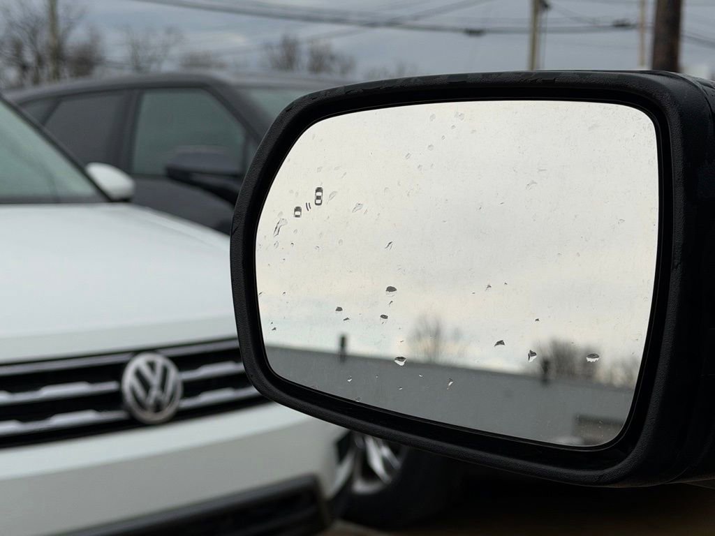 Used 2024 Ford Edge Titanium image 37