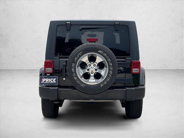 Used 2018 Jeep Wrangler Sahara w/ Connectivity Group AWD/4WD image 4