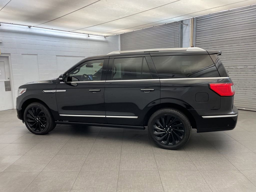 Used 2020 Lincoln Navigator Reserve w/ Equipment Group 208A Reserve image 8