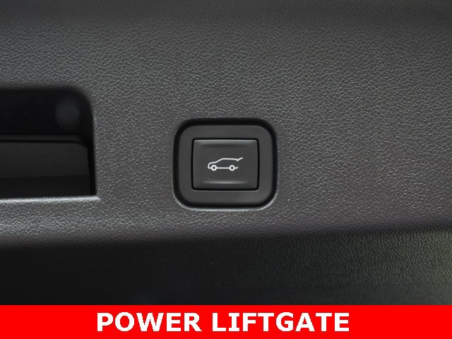 Used 2025 GMC Acadia Denali w/ Super Cruise Package image 5