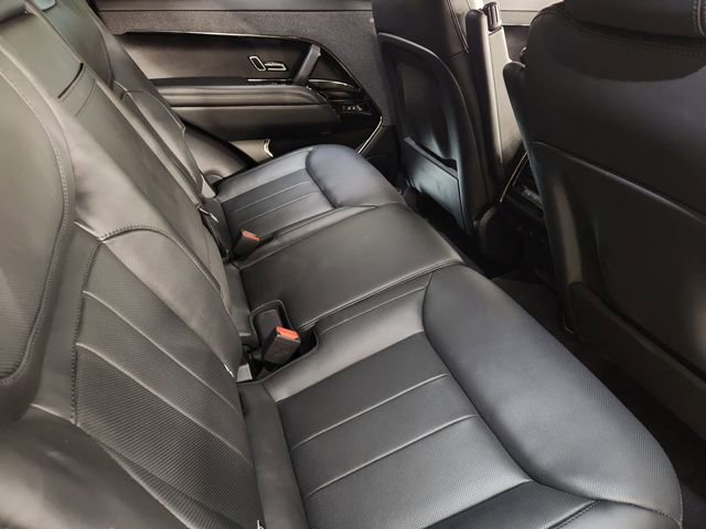 Used 2025 Land Rover Range Rover Sport Dynamic SE image 31