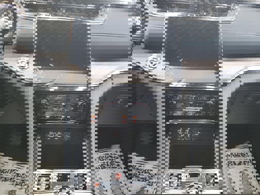 New 2025 Jeep Grand Cherokee Limited image 21