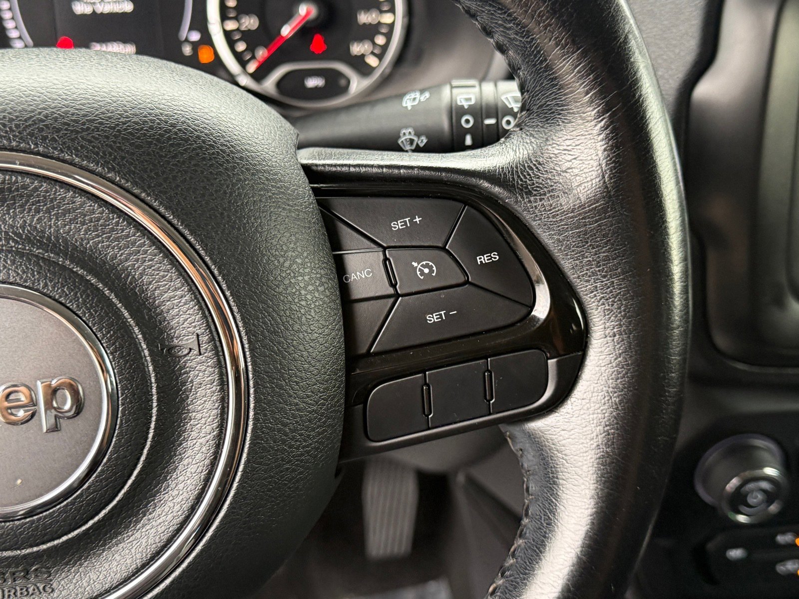 Used 2020 Jeep Renegade Altitude image 15