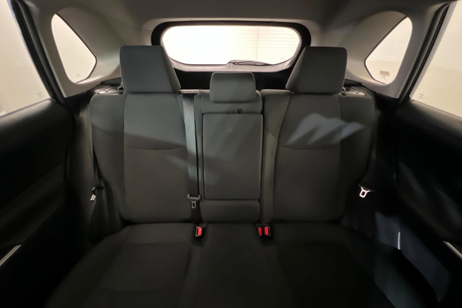 Used 2024 Toyota RAV4 LE image 26