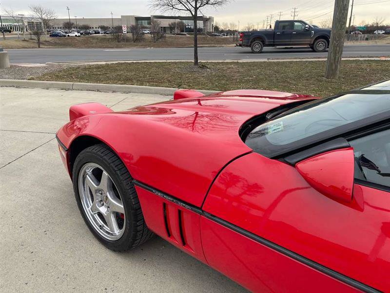 Used 1990 Chevrolet Corvette Convertible RWD image 71