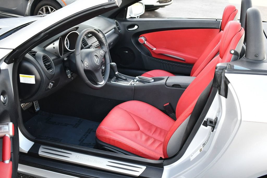 Used 2009 Mercedes-Benz SLK 300 image 52