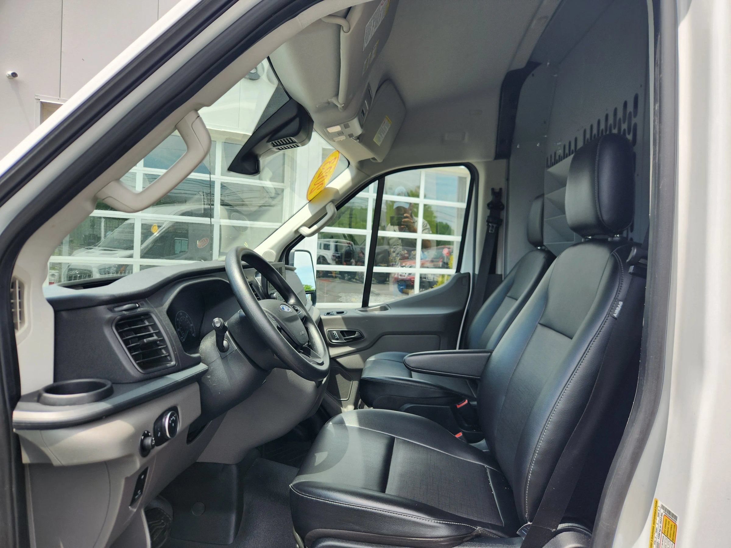 Used 2023 Ford Transit 250 Medium Roof AWD w/ Load Area Protection Package image 22
