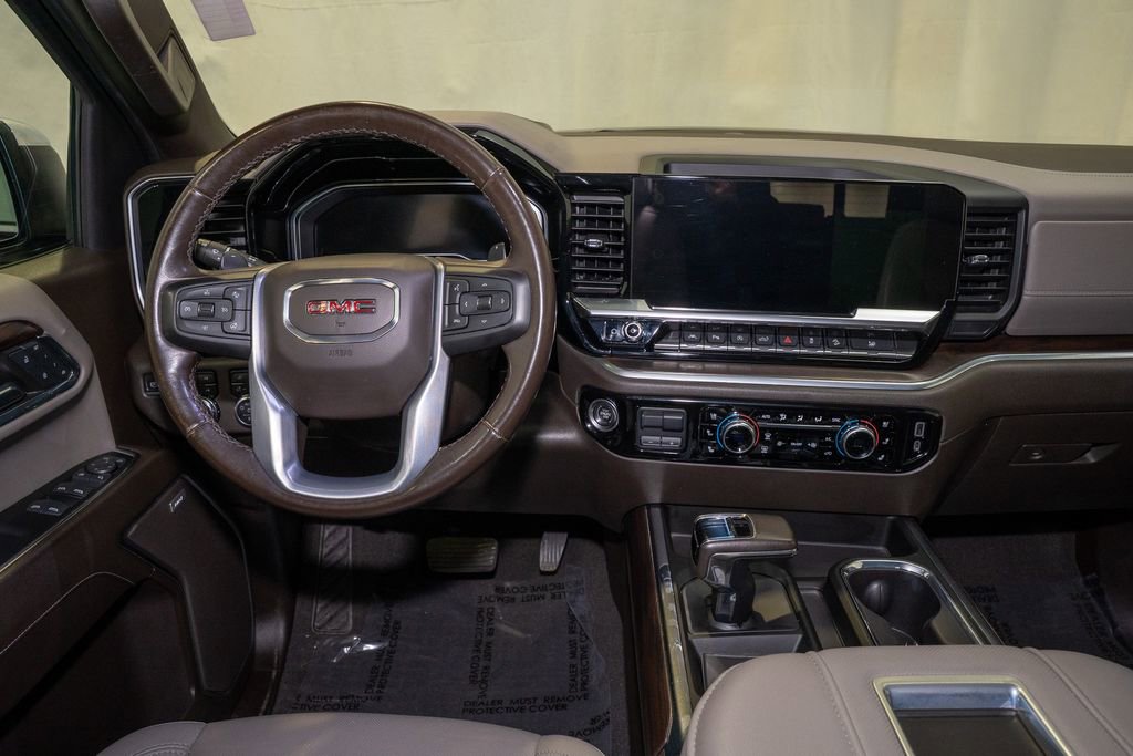 Used 2022 GMC Sierra 1500 SLT w/ SLT Premium Plus Package image 2