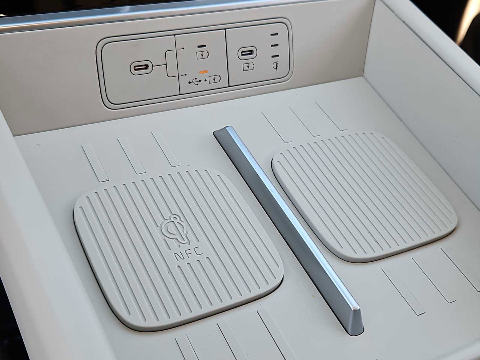 Certified 2025 Hyundai Santa Fe SEL image 30